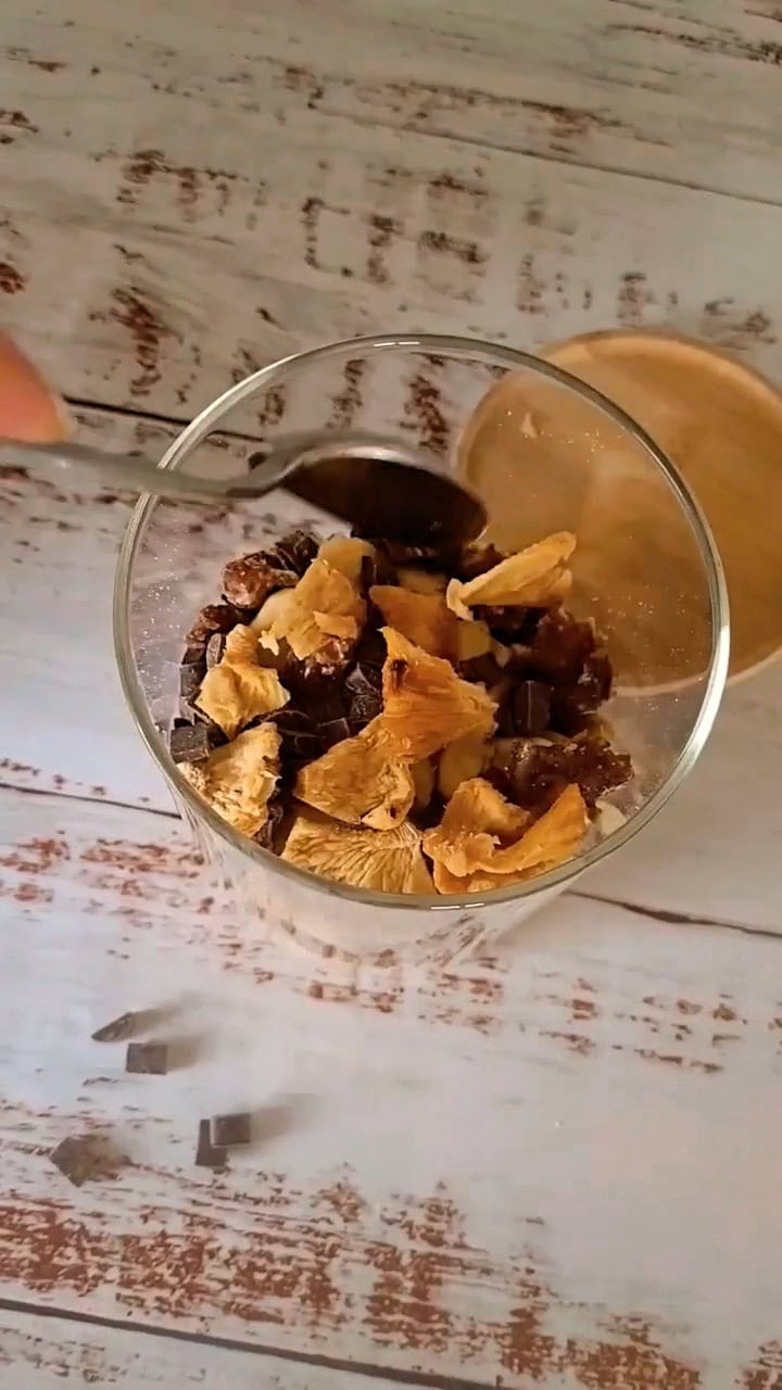 Easy Homemade Granola Mix (High Protein Breakfast)