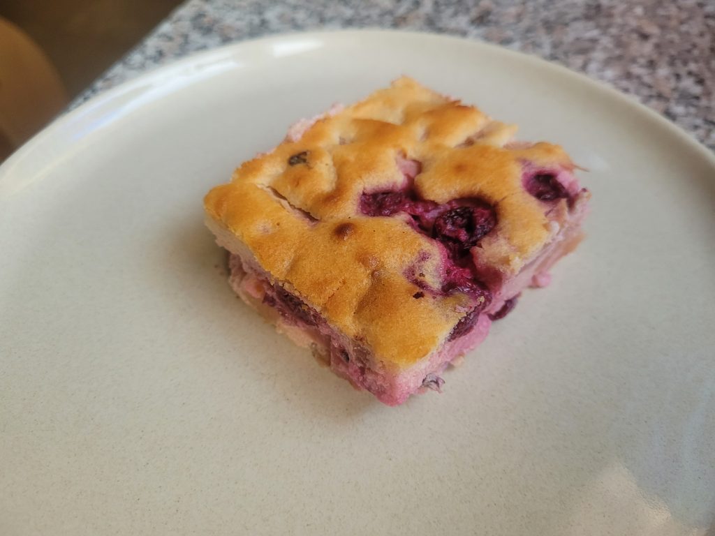 high protein apple cranberry greek yogurt cheesecake