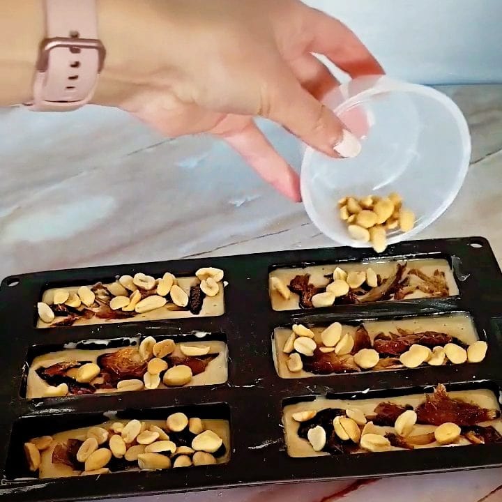Easy Homemade Protein Bars (Healthy & Simple Recipe)