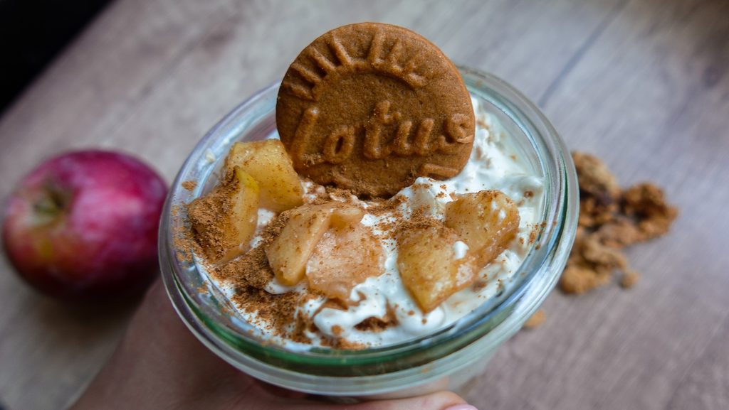 Delicious Biscoff Greek Yogurt Cheesecake with Cinnamon Apples.